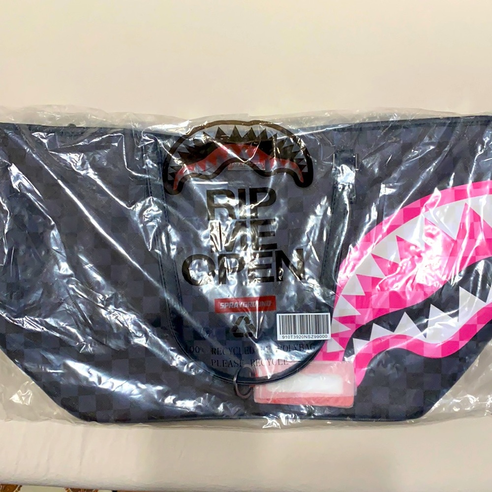 Spray ground Shark in Candy Tote Bag